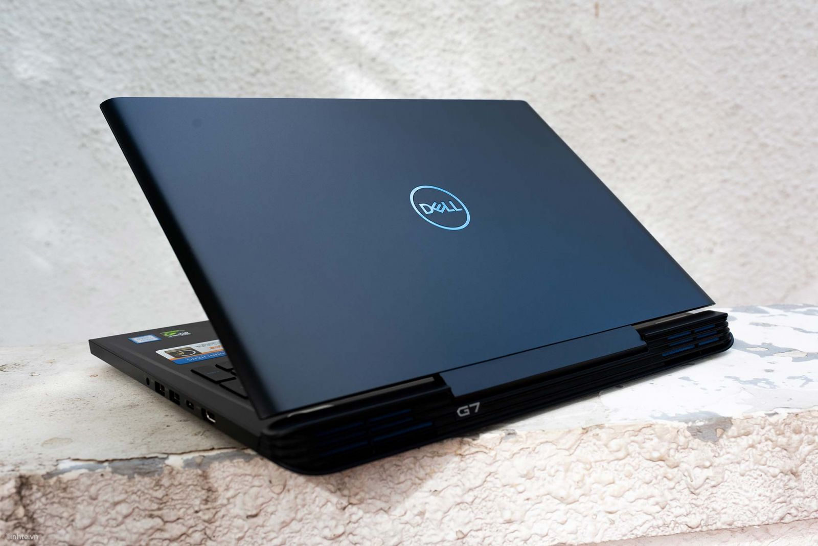 Laptop Dell Gaming G7 7588/ i5 8300HQ/ 8G - 16G/ SSD128+1T/ Vga GT1050Ti 4G / Full HD/ Finger/ Cổ Máy Chiến Game6