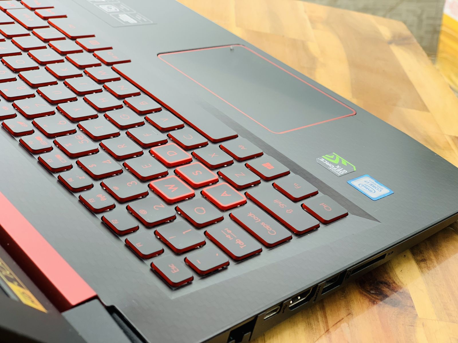 Laptop Gaming Acer Nitro 5 AN515-52, i7 8750HQ 8G SSD128+1000G Vga GTX1050TI 4G Full HD Đèn phím Giá rẻ3