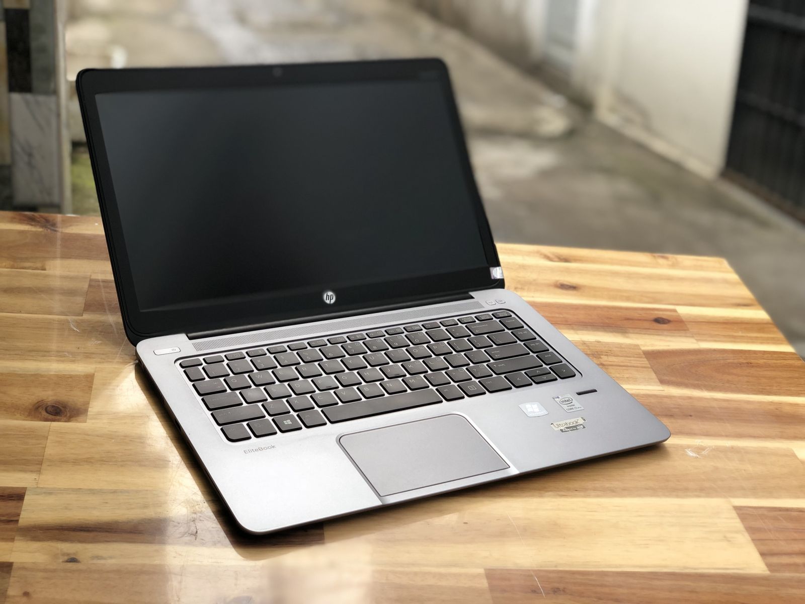 Laptop Hp Folio 1040, i7 4600U 8G SSD180 HD+ Đèn phím Finger zin 100% Giá rẻ5