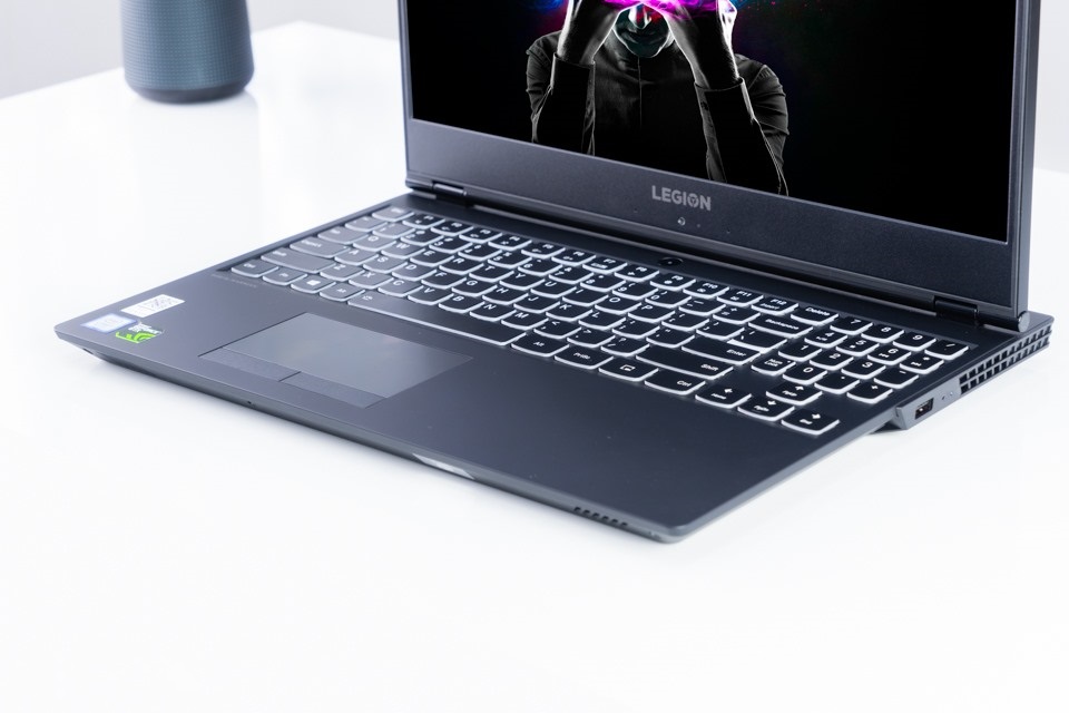 Laptop Lenovo Legion Y530-15ICH/ i7 8750H 12CPUS/ 8G/ SSD128+1000G/ GTX1050 4G/ Viền Mỏng/ Full HD5
