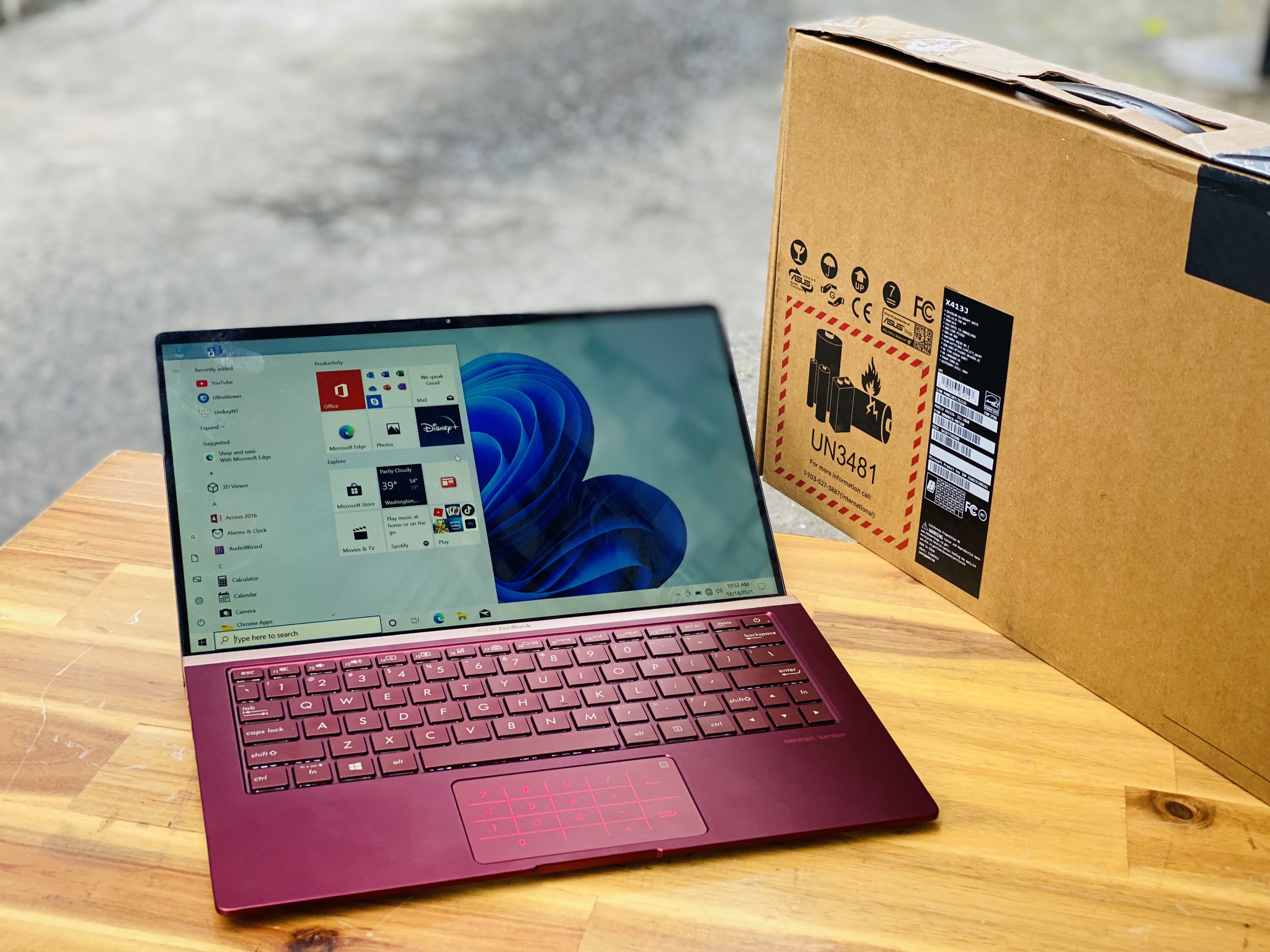 Laptop Asus Zenbook UX433FA/ i5 8265 8CPUS/ 8G/ SSD256/ Phiên Bản Giới Hạn/ Đỏ Cherry/ Giá rẻ1