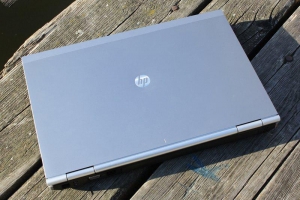 Laptop Hp Elitebook 8460p , i5 2520M 4G 500G Đẹp zin 100% Giá rẻ